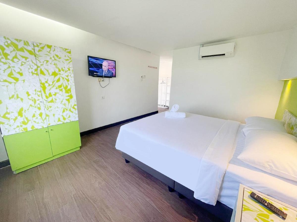Hotel Citin Langkawi By Compass Hospitality Kuah Esterno foto