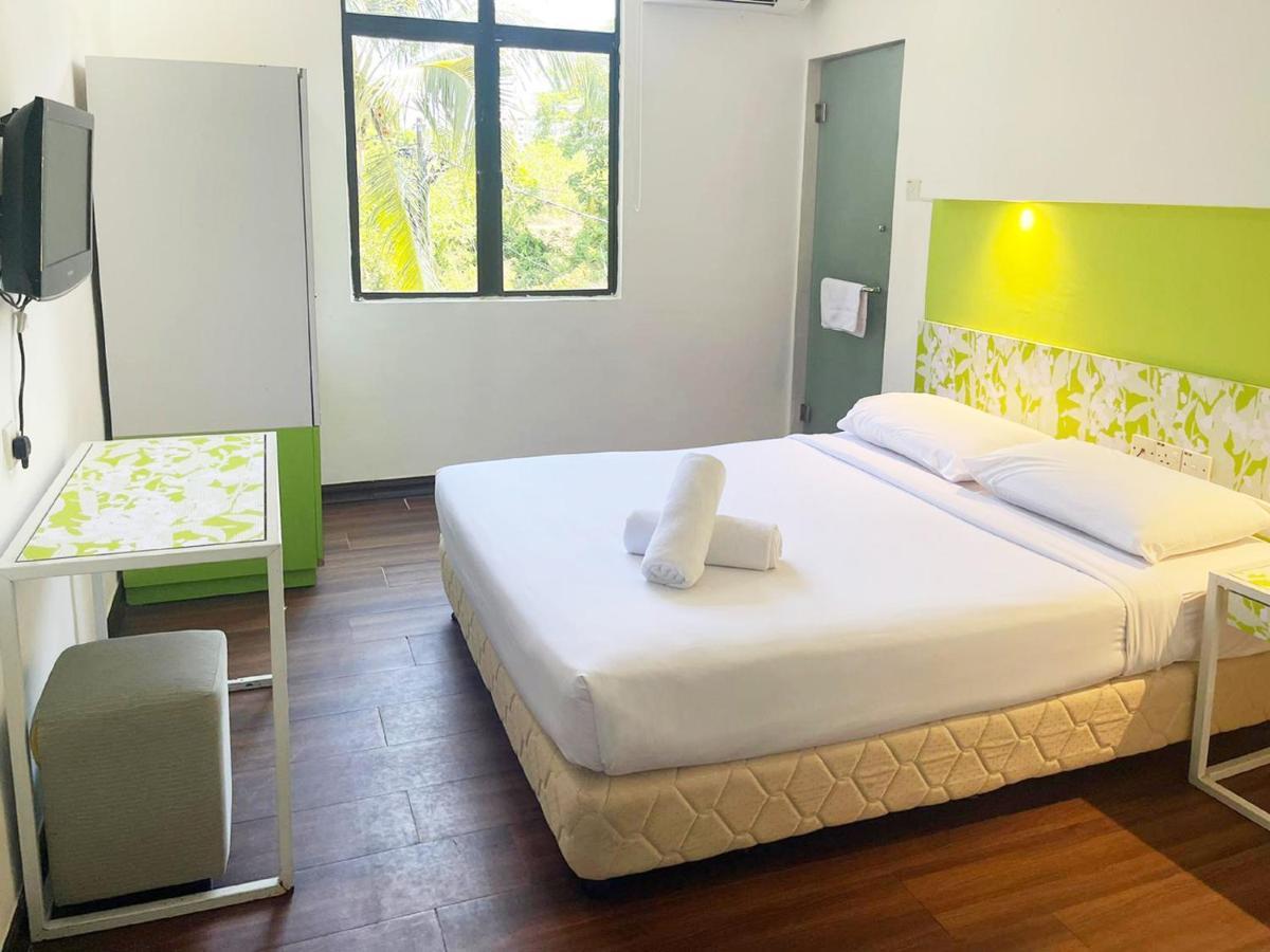 Hotel Citin Langkawi By Compass Hospitality Kuah Esterno foto