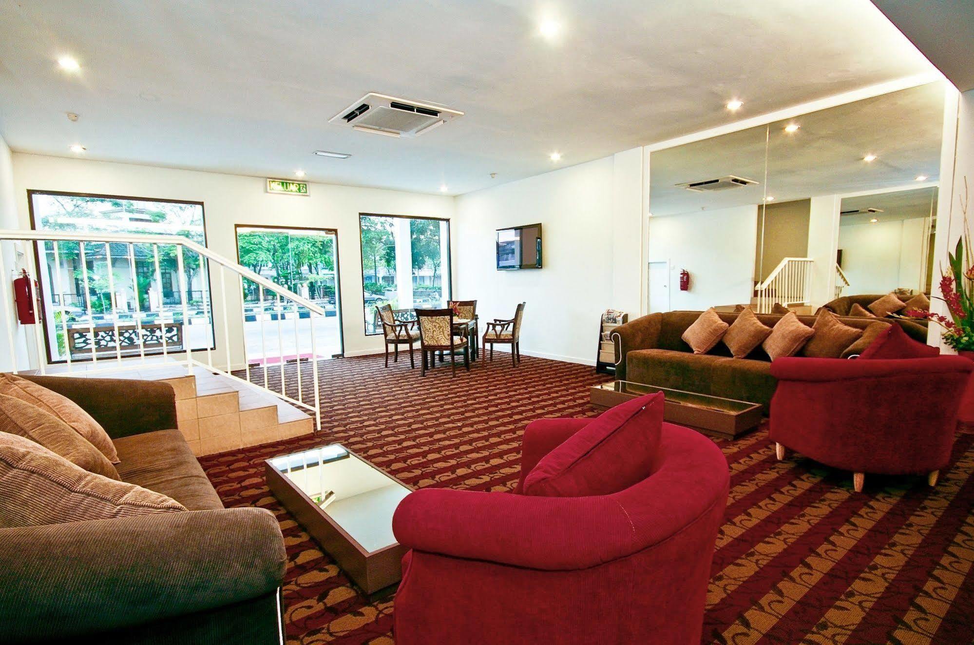 Hotel Citin Langkawi By Compass Hospitality Kuah Esterno foto